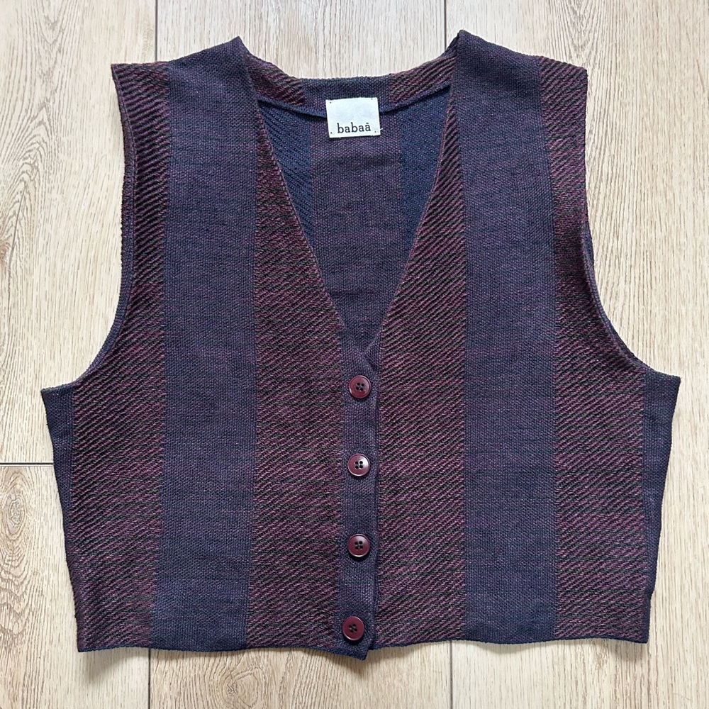 Babaa Women's Striped Vest - Navy and Burgundy